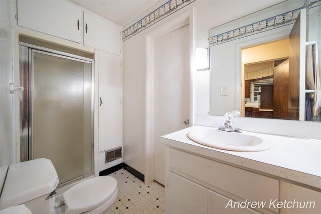 297 Fourth Avenue, Holland, MI 49424