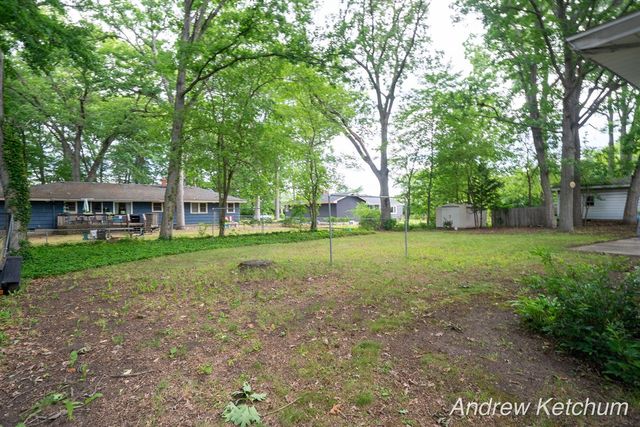 297 Fourth Avenue, Holland, MI 49424