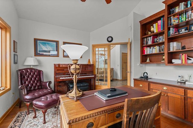 2740 MARINE DRIVE, Oshkosh, WI 54901