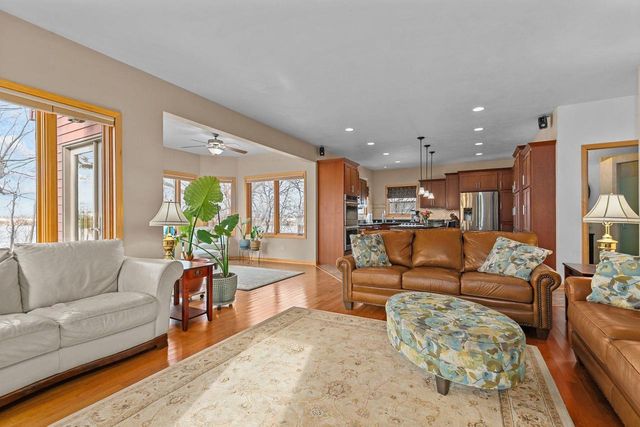 2740 MARINE DRIVE, Oshkosh, WI 54901