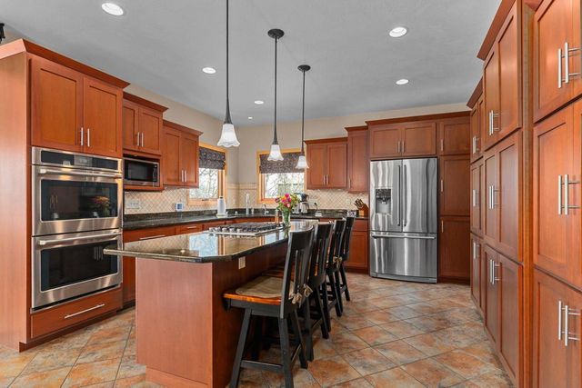 2740 MARINE DRIVE, Oshkosh, WI 54901