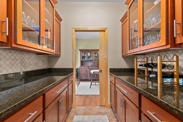 2740 MARINE DRIVE, Oshkosh, WI 54901