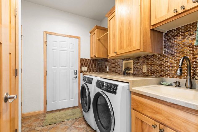 2740 MARINE DRIVE, Oshkosh, WI 54901