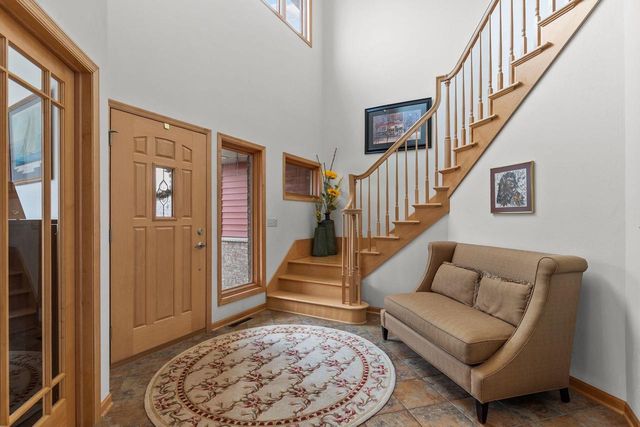 2740 MARINE DRIVE, Oshkosh, WI 54901