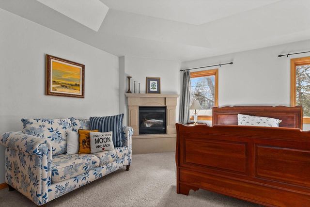 2740 MARINE DRIVE, Oshkosh, WI 54901