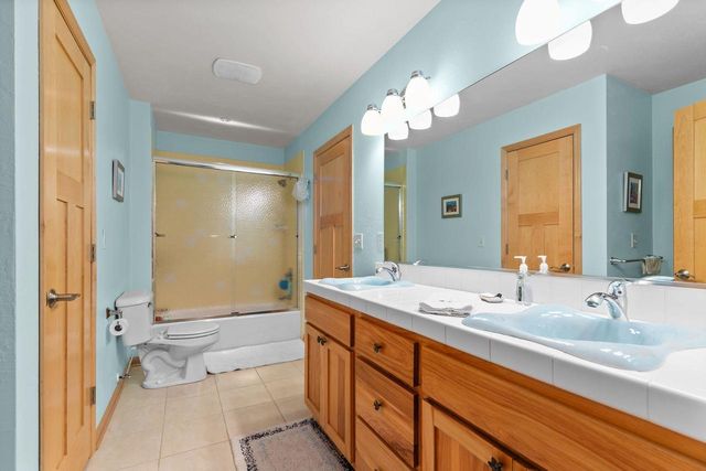 2740 MARINE DRIVE, Oshkosh, WI 54901