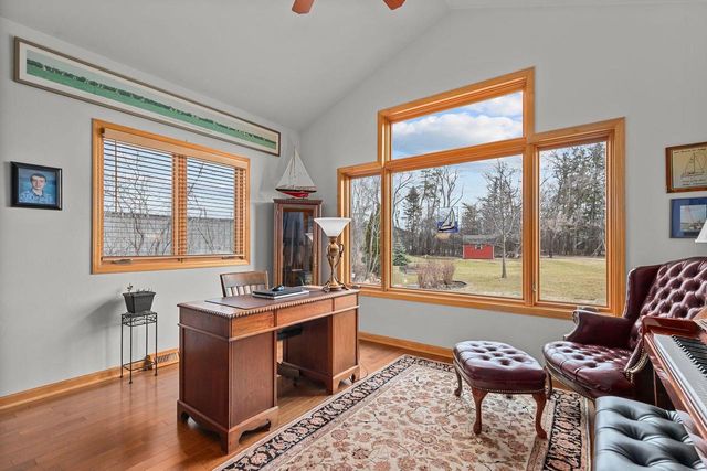 2740 MARINE DRIVE, Oshkosh, WI 54901