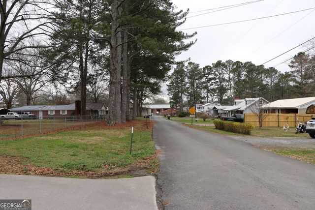 27 McLeod Street, Lyerly, GA 30730