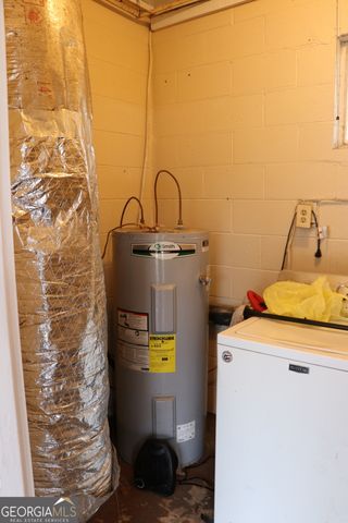 27 McLeod Street, Lyerly, GA 30730