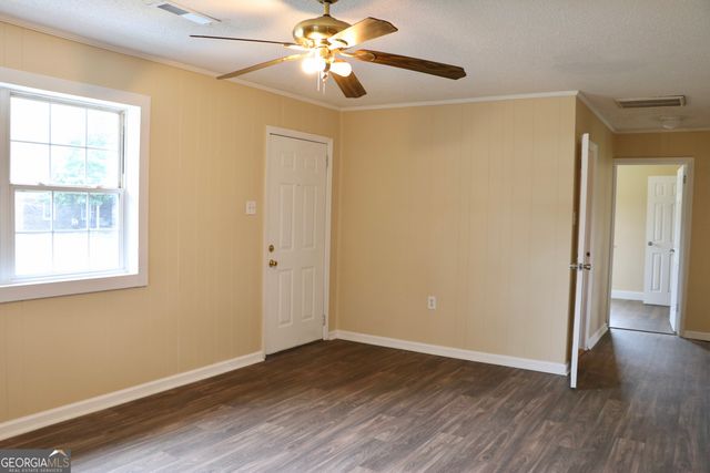 27 McLeod Street, Lyerly, GA 30730