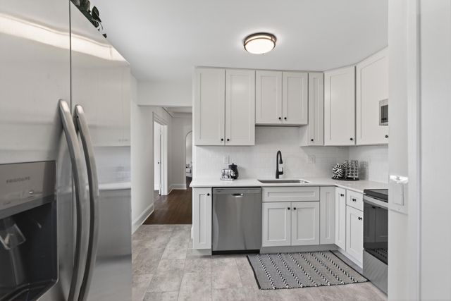 4653 Portland Avenue, Minneapolis, MN 55407