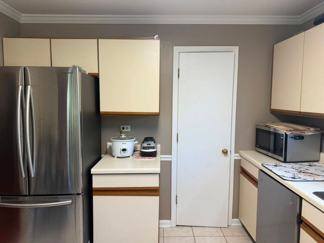 1228 Bradwell Lane D, Mundelein, IL 60060