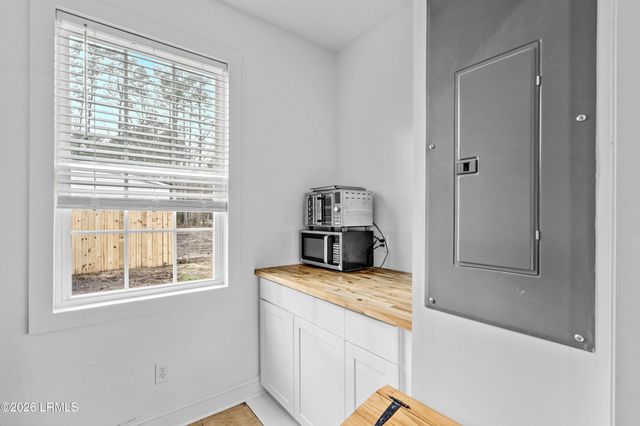 6109 Smith Road, Ravenel, SC 29470