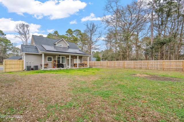 6109 Smith Road, Ravenel, SC 29470
