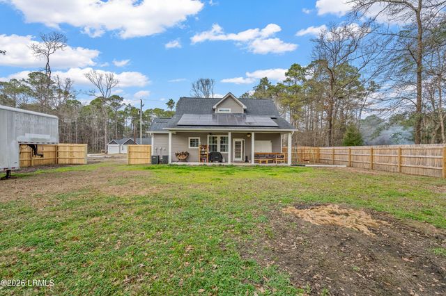 6109 Smith Road, Ravenel, SC 29470