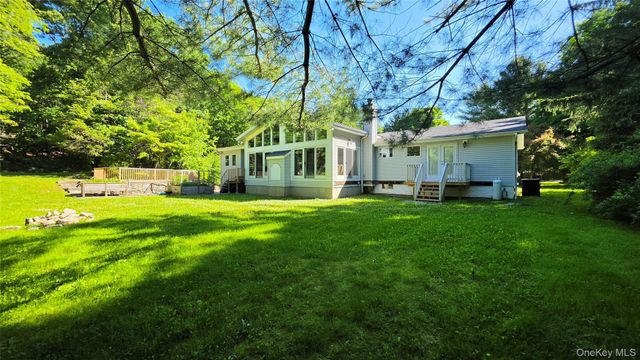 54 Allapartus Road, Ossining, NY 10562