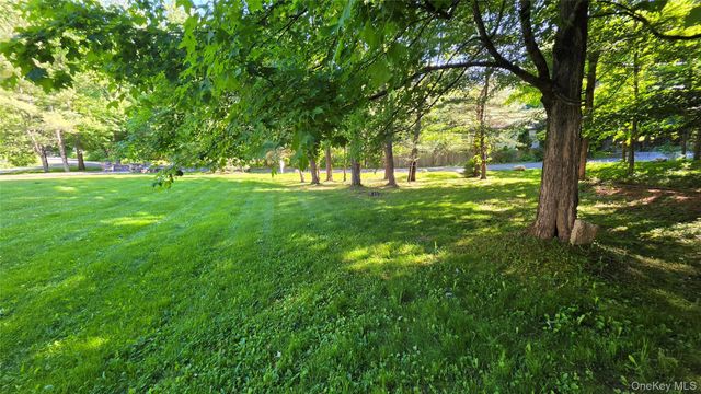 54 Allapartus Road, Ossining, NY 10562