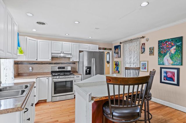 2210 Fogel Road, Mahomet, IL 61853