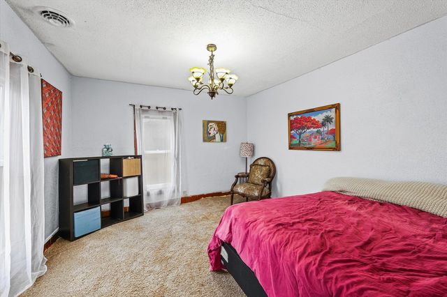 2210 Fogel Road, Mahomet, IL 61853