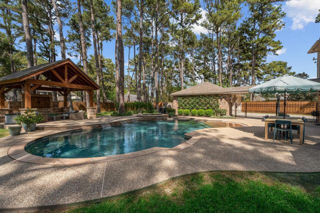 17342 Hill Lakes Court, Cypress, TX 77429