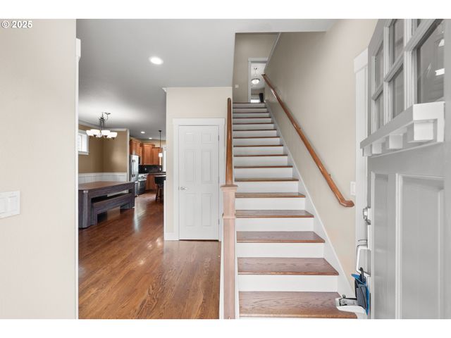 13243 Se BUFORD Ct, Portland, OR 97236