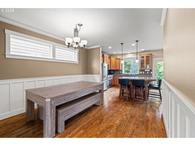13243 Se BUFORD Ct, Portland, OR 97236
