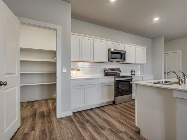 3530 Manning Farms Boulevard, El Reno, OK 73036
