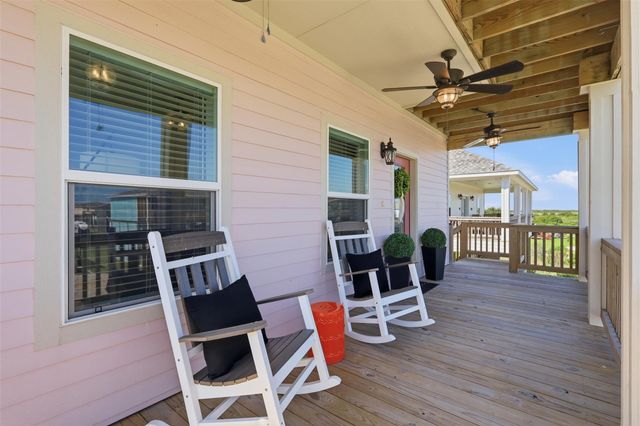 124 Jewel Drive, Bolivar Peninsula, TX 77650