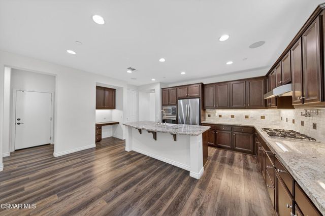 13907 Bear Fence Court, Moorpark, CA 93021