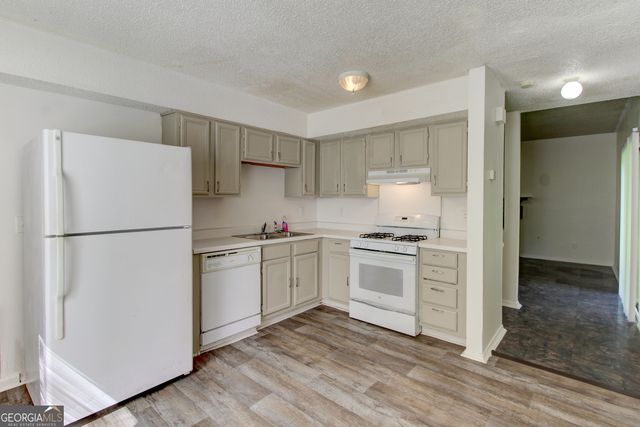 1408 Chelsea Downs Lane NE, Conyers, GA 30013