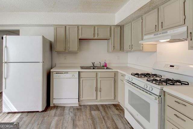 1408 Chelsea Downs Lane NE, Conyers, GA 30013