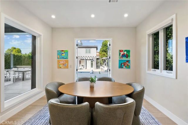 15547 Valley Vista Boulevard, Encino, CA 91436