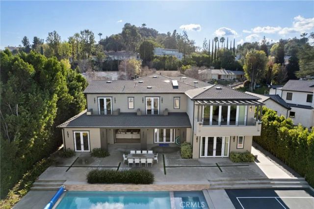 15547 Valley Vista Boulevard, Encino, CA 91436