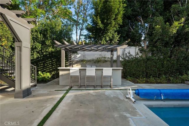 15547 Valley Vista Boulevard, Encino, CA 91436