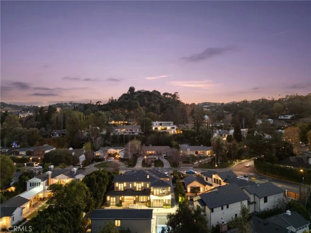 15547 Valley Vista Boulevard, Encino, CA 91436