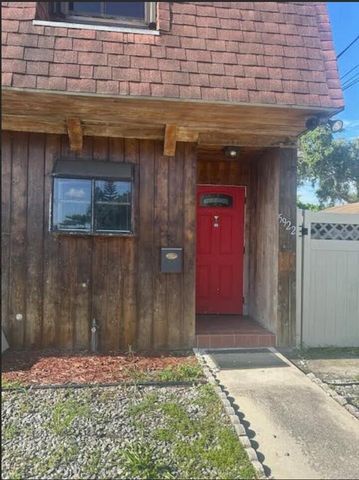 5922 Thomas Street, Hollywood, FL 33021