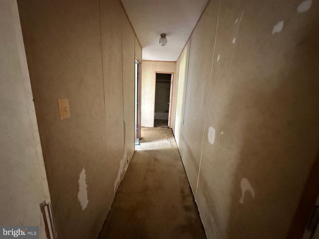 Image 14 of property listing at 5134 RHODESDALE VIENNA RD, Vienna, MD 21869