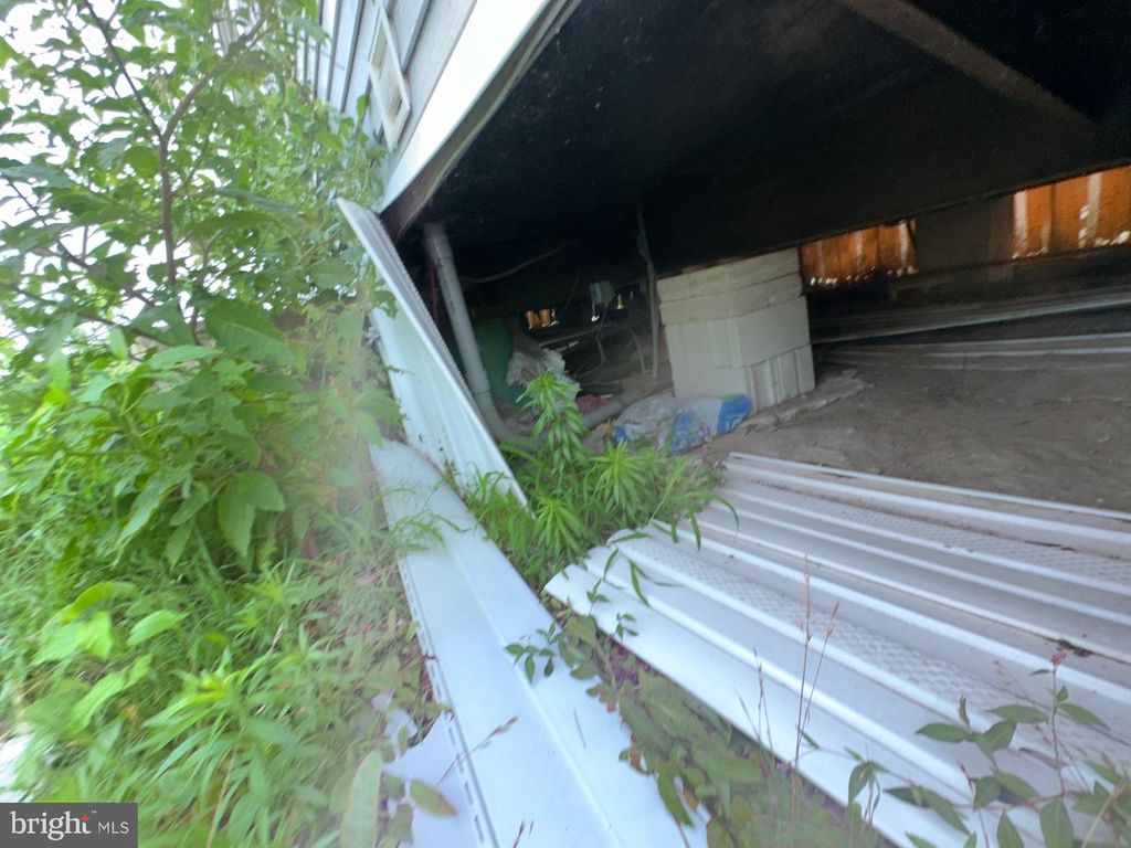 Image 36 of property listing at 5134 RHODESDALE VIENNA RD, Vienna, MD 21869