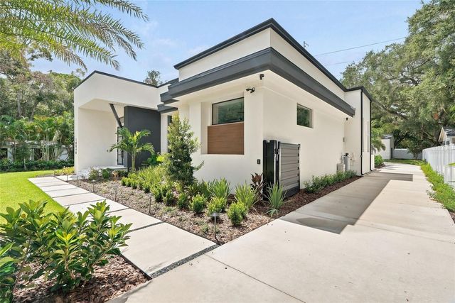 10040 59TH AVENUE N, St Petersburg, FL 33708