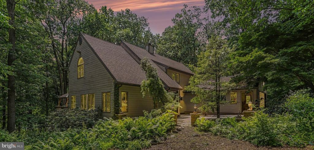 1265 ASH LN, Lebanon, PA 17042