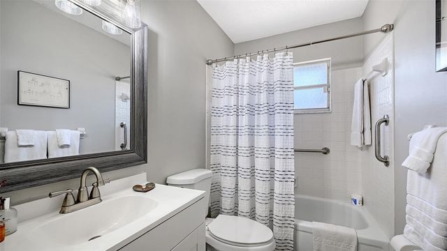 5649 WESTWIND LANE, Sarasota, FL 34231