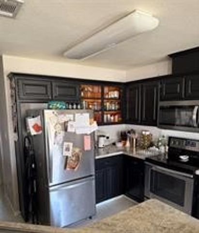 1526 Berry Patch Lane, Granbury, TX 76048