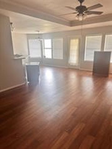 1526 Berry Patch Lane, Granbury, TX 76048