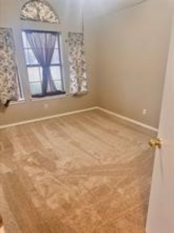 1526 Berry Patch Lane, Granbury, TX 76048