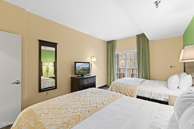 225 Collier Drive, Sevierville, TN 37862