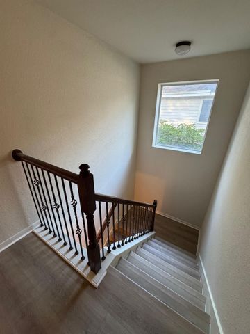 34 Montfair Park Circle, The Woodlands, TX 77382