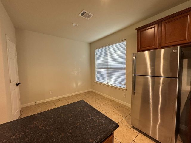 34 Montfair Park Circle, The Woodlands, TX 77382