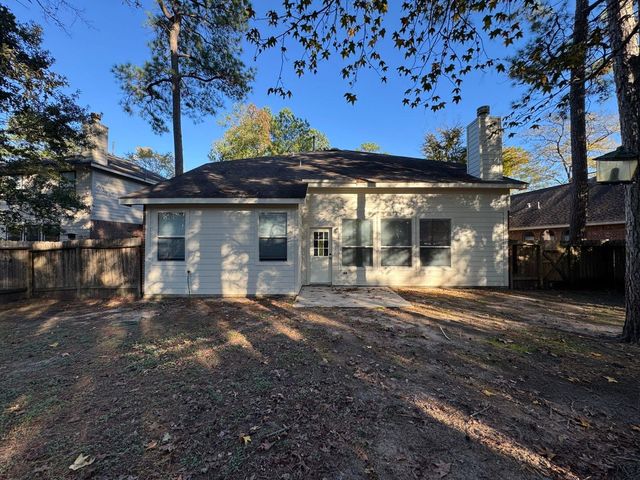 34 Montfair Park Circle, The Woodlands, TX 77382