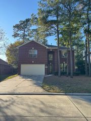 34 Montfair Park Circle, The Woodlands, TX 77382
