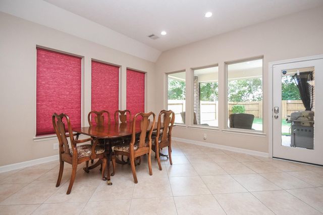6915 Argonne Trail, Sugar Land, TX 77479